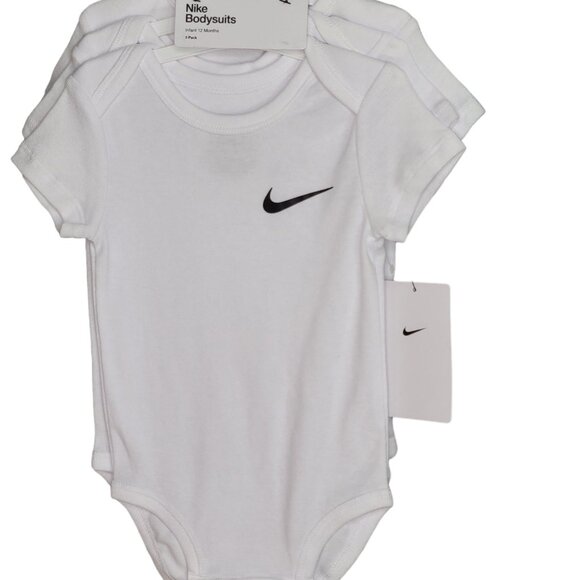 Adorable White Nike 3-Piece Onesie Set | Sizes 12 Months - Picture 5 of 12